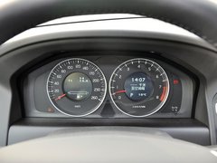 2013款 3.0T 自动 AWD舒适版 5座