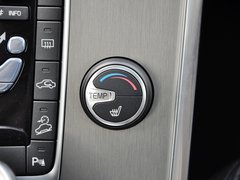 2013款 3.0T 自动 AWD舒适版 5座