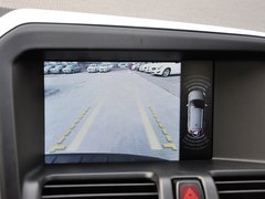 2013款 3.0T 自动 AWD舒适版 5座