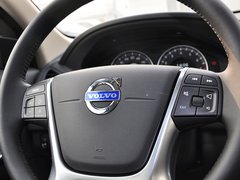 2013款 3.0T 自动 AWD舒适版 5座