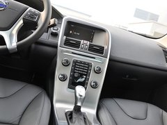 2013款 3.0T 自动 AWD舒适版 5座