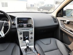 2013款 3.0T 自动 AWD舒适版 5座