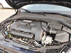 2013款 3.0T 自动 AWD舒适版 5座