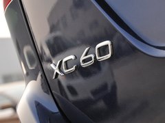 2013款 3.0T 自动 AWD舒适版 5座