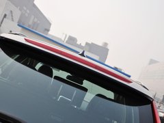 2013款 3.0T 自动 AWD舒适版 5座