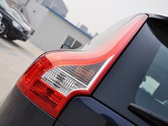 2013款 3.0T 自动 AWD舒适版 5座