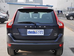 2013款 3.0T 自动 AWD舒适版 5座