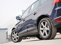 2013款 3.0T 自动 AWD舒适版 5座