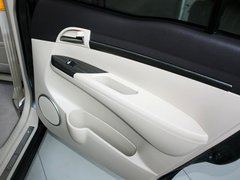 2013款 1.8 CVT 尊享版 7座