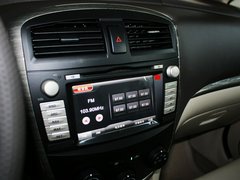 2013款 1.8 CVT 尊享版 7座