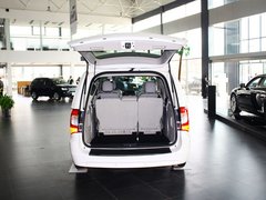 2013款 3.6L 自动 豪华版 7座