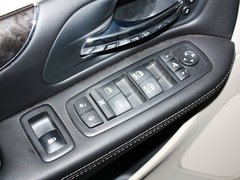 2013款 3.6L 自动 豪华版 7座