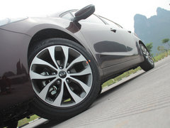 2013款 1.8L 自动 Premium