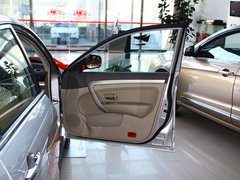 2012款 1.6 自动 豪华型