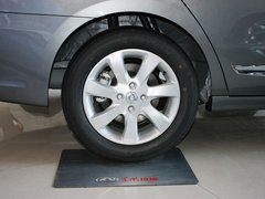 2012款 1.6 手动 尊贵型