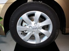 2012款 1.6 手动 尊贵型