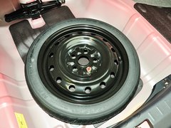 2012款 1.5L CVT 豪华型