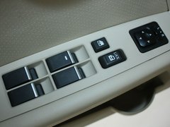 2012款 1.5L 手动 旗舰型