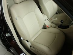 2012款 1.5L 手动 旗舰型