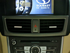 2012款 1.5L 手动 旗舰型