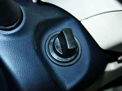 2012款 1.5L 手动 旗舰型