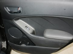 2013款 1.6L 自动 GL