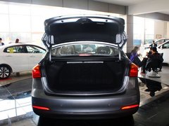 2013款 1.6L 自动 GL
