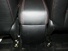 2012款 1.6L 手动 豪华型 5座