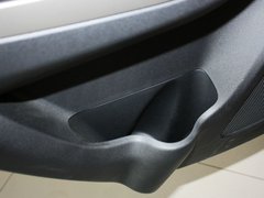 2012款 1.6L 手动 豪华型 5座