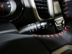 2012款 1.6L 手动 豪华型 5座