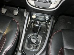 2012款 1.6L 手动 豪华型 5座