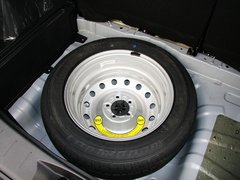 2012款 1.6L 手动 豪华型 5座