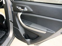 2012款 1.6L 手动 豪华型 5座