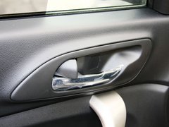 2012款 1.6L 手动 豪华型 5座