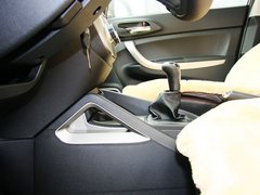2012款 1.6L 手动 豪华型 5座