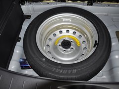 2012款 1.6L 手动 豪华型 5座