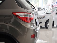 2012款 1.6L 手动 豪华型 5座