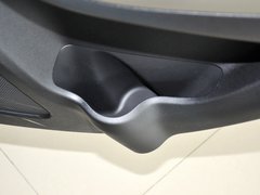 2012款 1.6L 手动 豪华型 5座