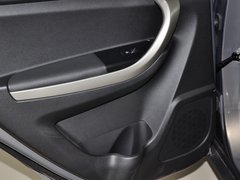 2012款 1.6L 手动 豪华型 5座