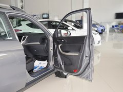 2012款 1.6L 手动 豪华型 5座