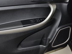 2012款 1.6L 手动 豪华型 5座