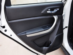 2012款 1.6L 自动 豪华型 5座