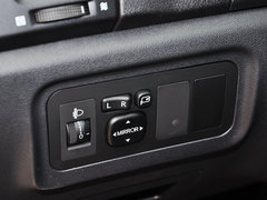 2012款 1.6L 自动 豪华型 5座