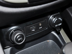 2012款 1.6L 自动 豪华型 5座