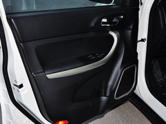 2012款 1.6L 自动 豪华型 5座