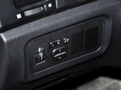 2012款 1.6L 自动 豪华型 5座
