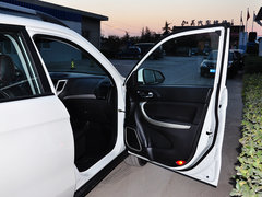 2012款 1.6L 自动 豪华型 5座