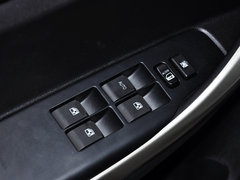 2012款 1.6L 自動 豪華型 5座