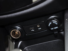 2012款 1.6L 自动 豪华型 5座