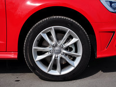 2014款 40TFSI 1.8T DCT Sportback舒适型